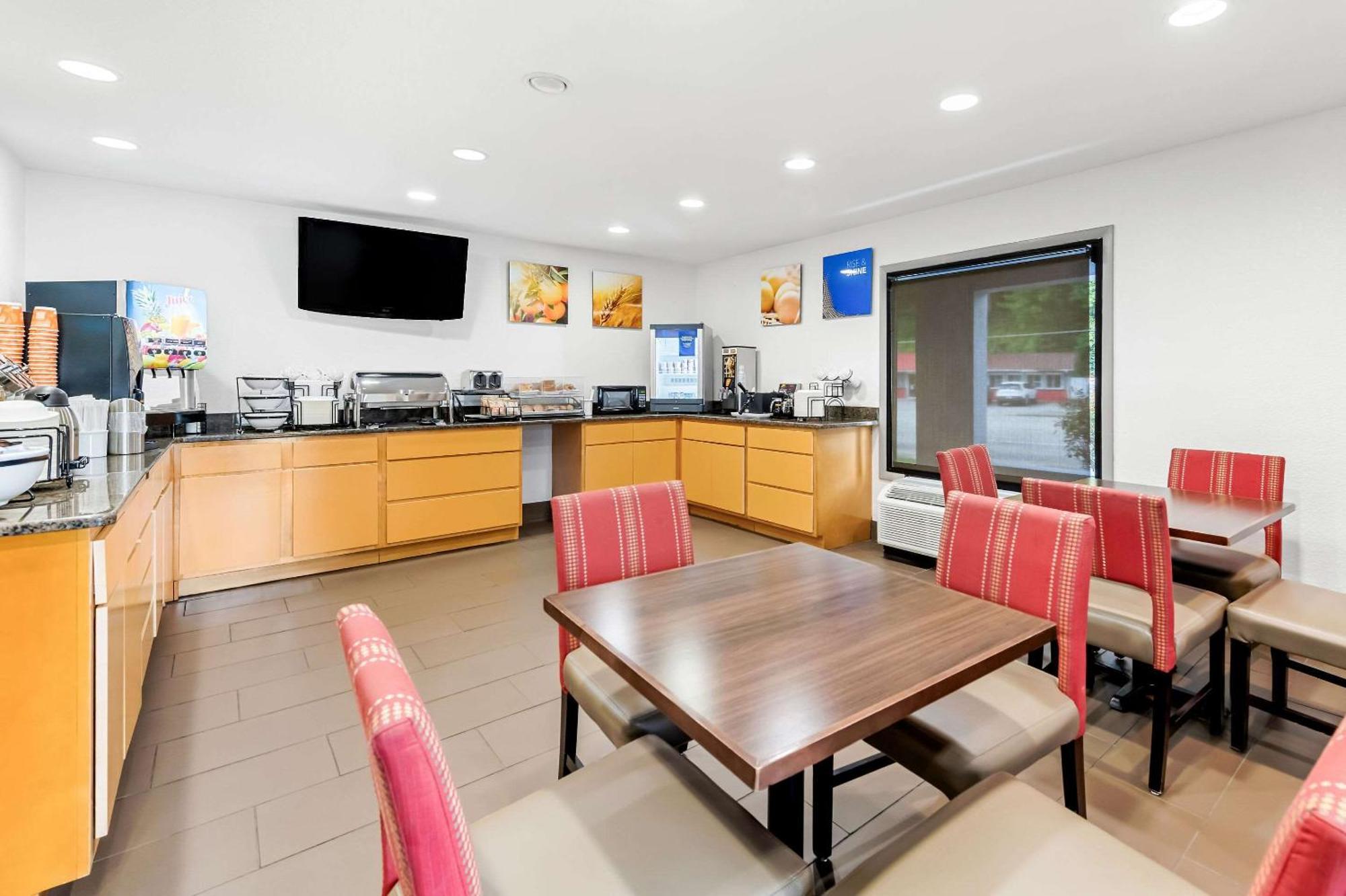 Comfort Inn Near Great Smoky Mountain National Park Маґґі-Валлі Екстер'єр фото
