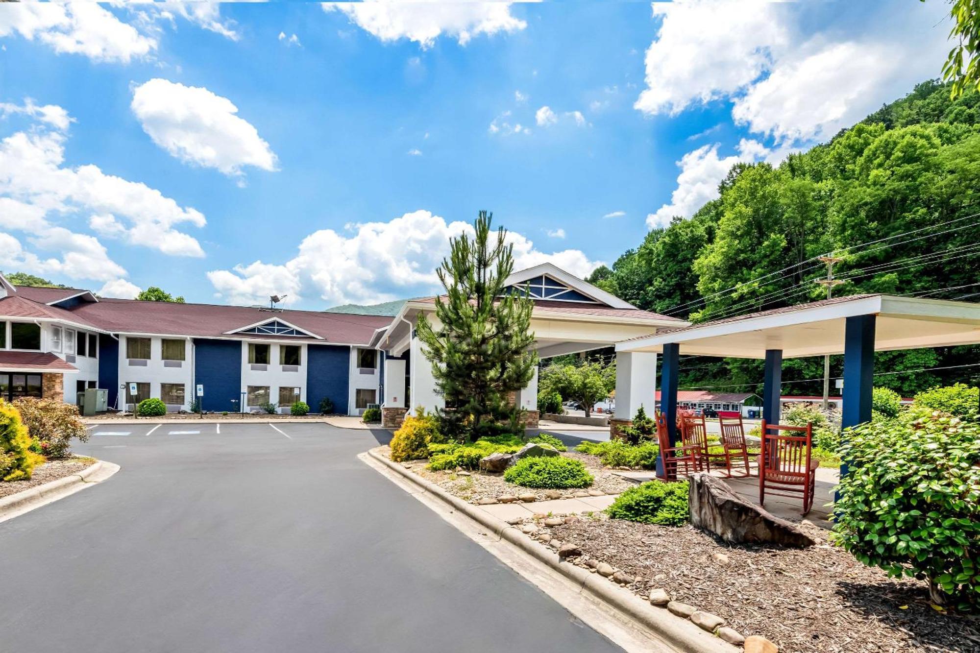 Comfort Inn Near Great Smoky Mountain National Park Маґґі-Валлі Екстер'єр фото